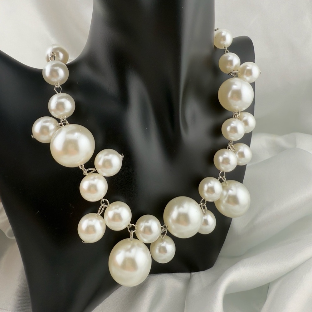 Wedding Jewelry Silver and Shimmer White Classic Pearl Necklace Adjustable